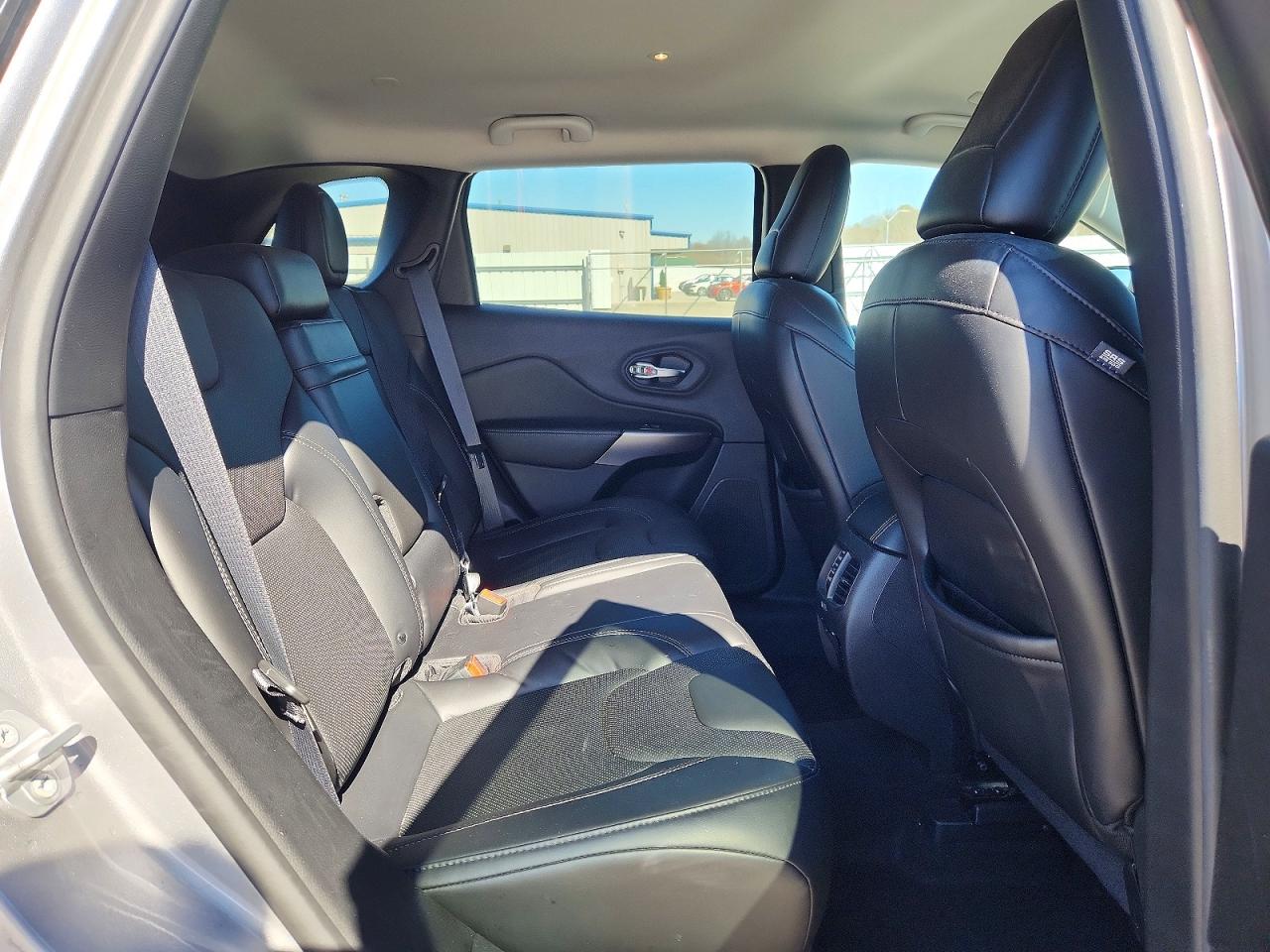 2019 JEEP CHEROKEE LIMITED photo 31
