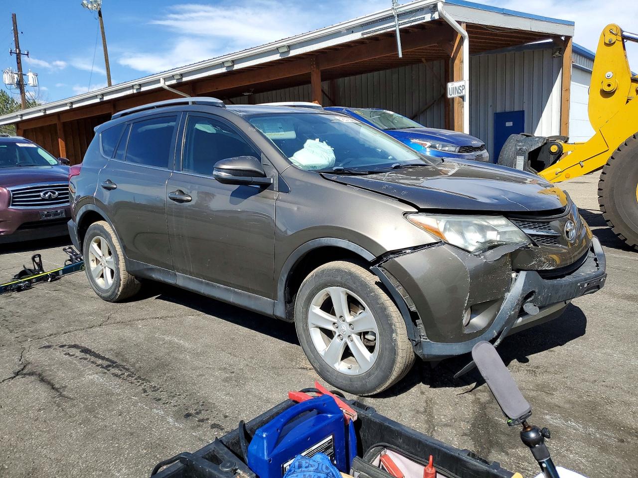 2013 TOYOTA RAV4 XLE photo 10