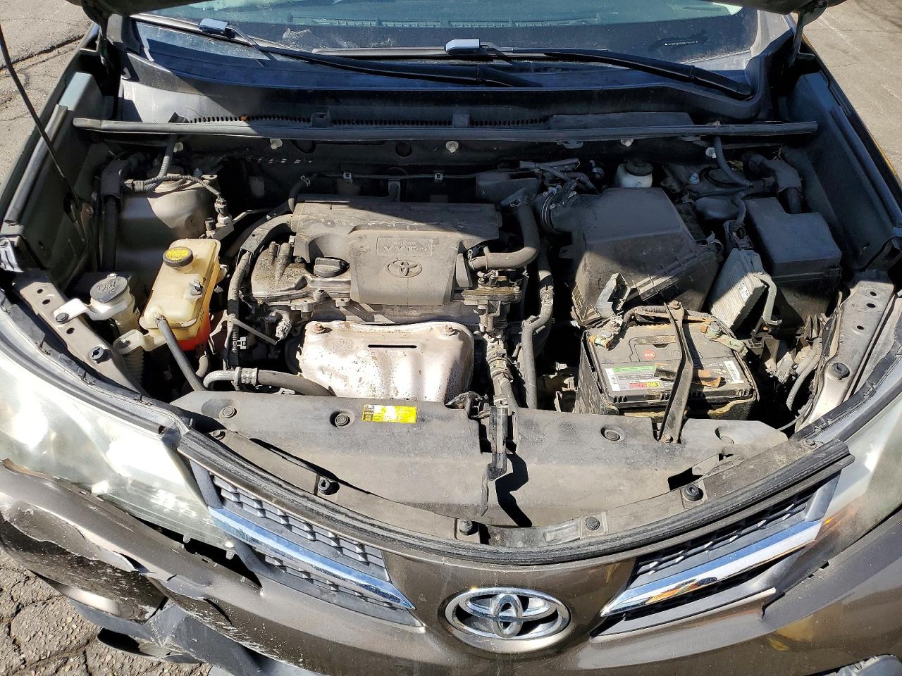 2013 TOYOTA RAV4 XLE photo 31
