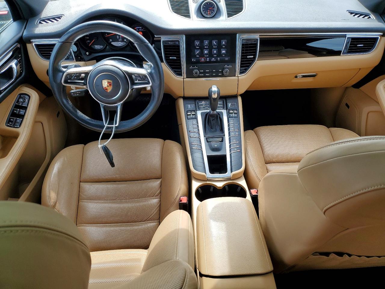 2017 PORSCHE MACAN photo 8