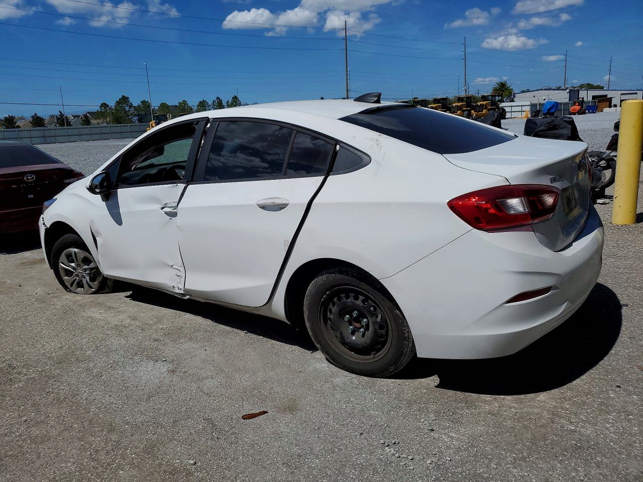 2019 CHEVROLET CRUZE LS photo 2