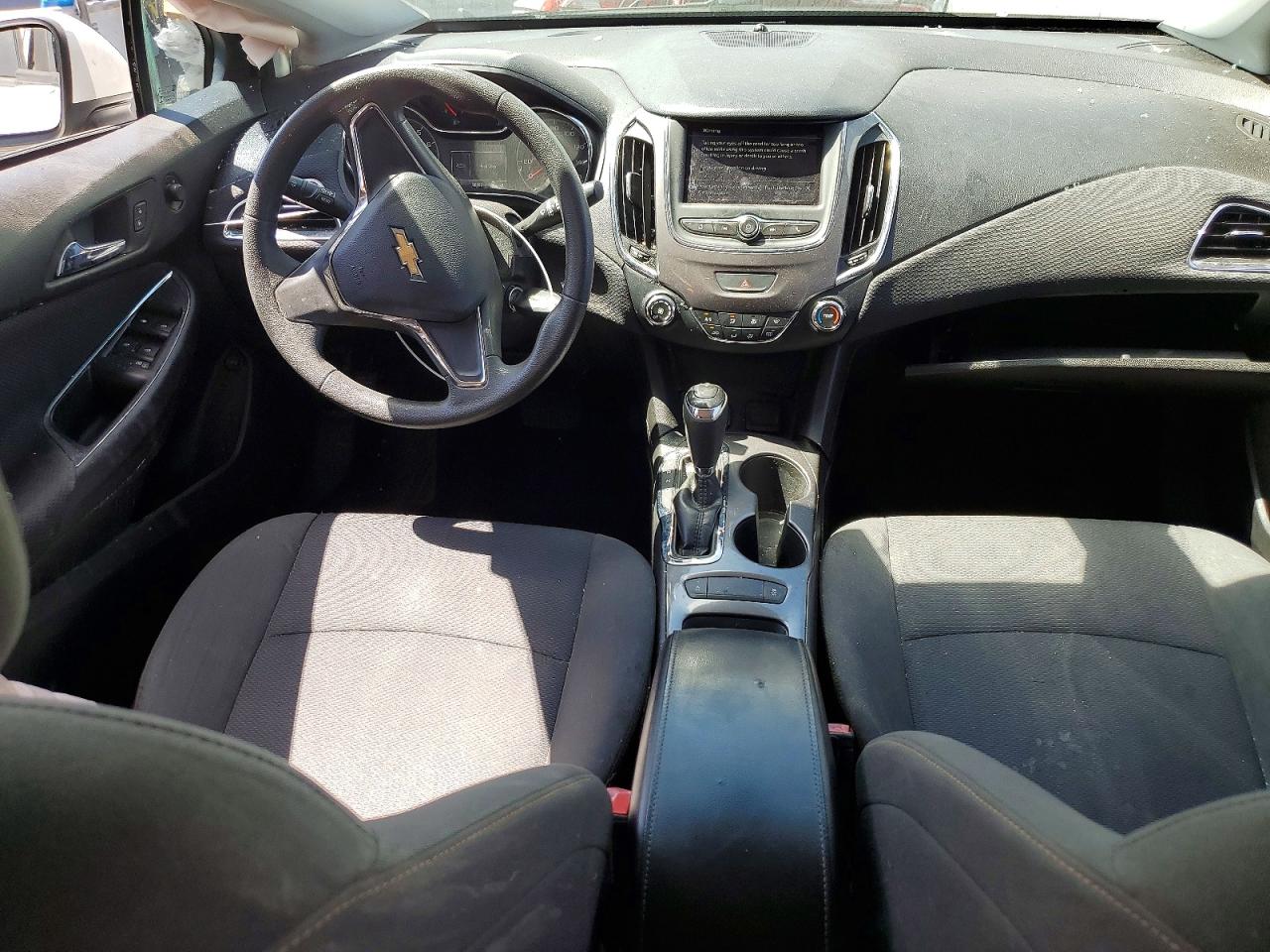 2019 CHEVROLET CRUZE LS photo 8