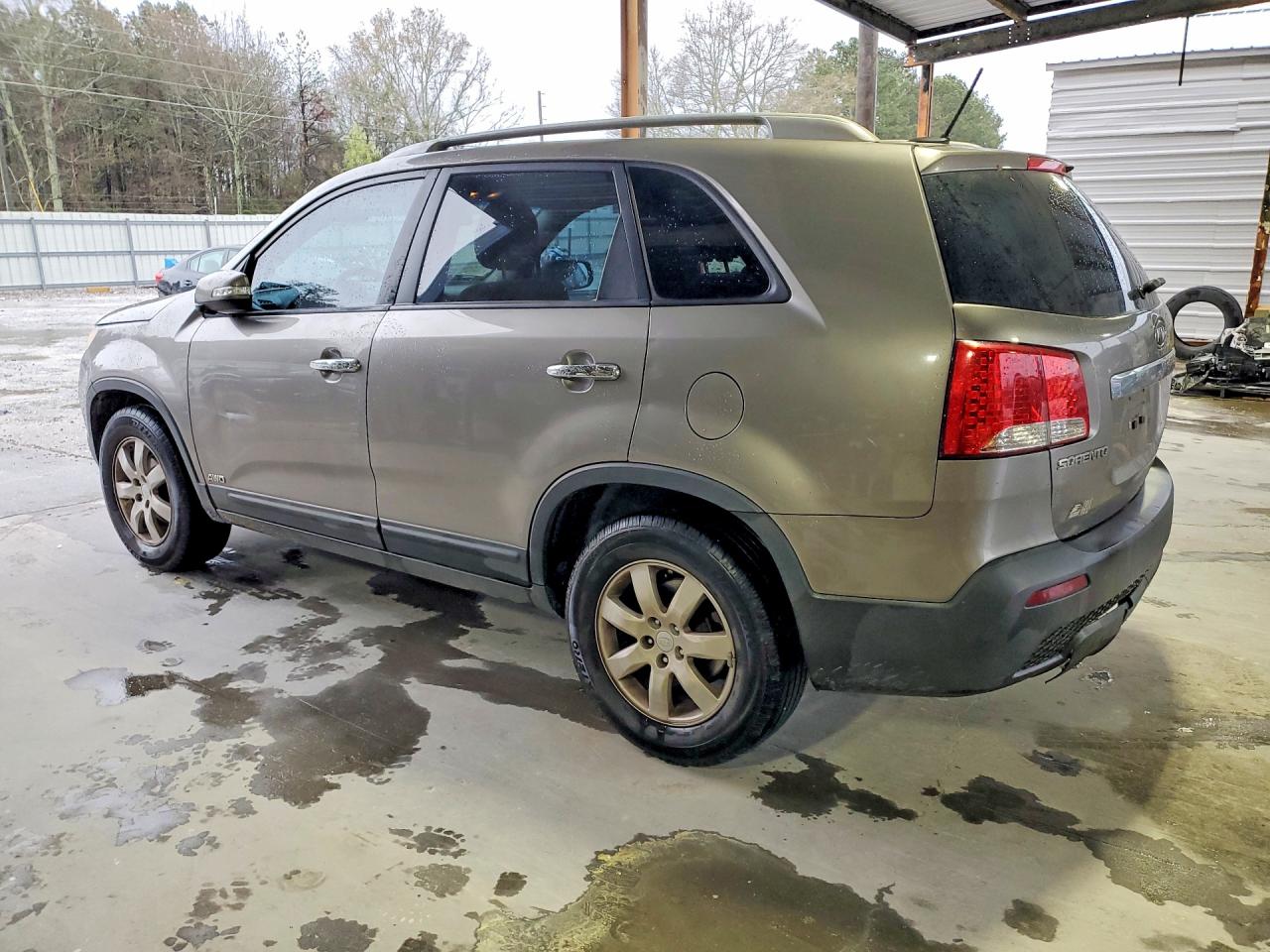 2011 KIA SORENTO LX photo 2