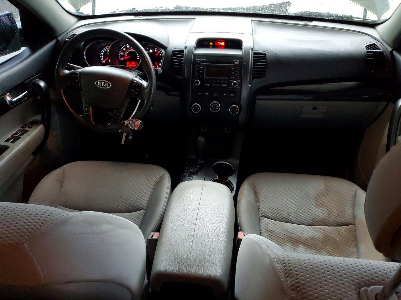 2011 KIA SORENTO LX photo 8