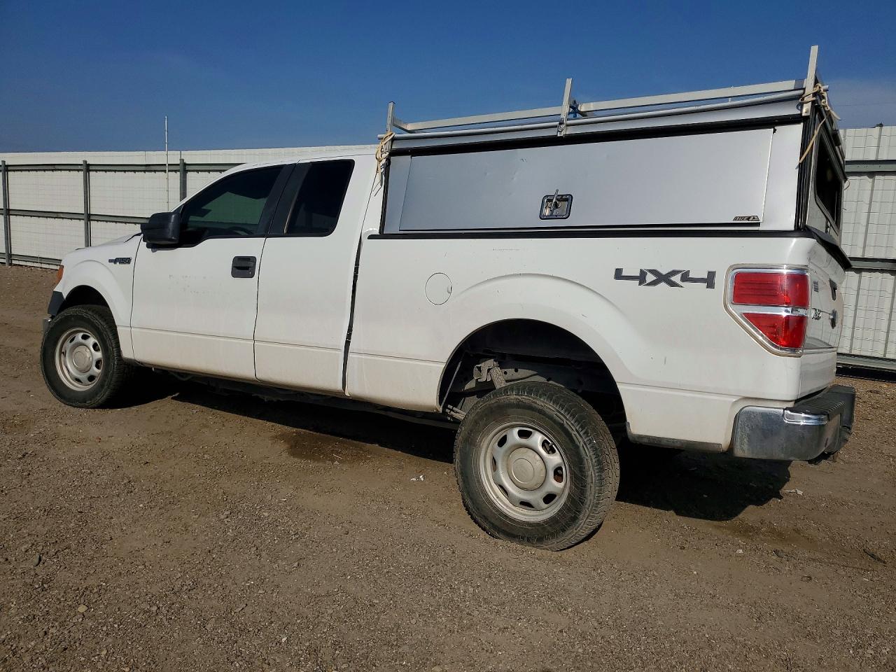 2014 FORD F150 SUPER CAB photo 2