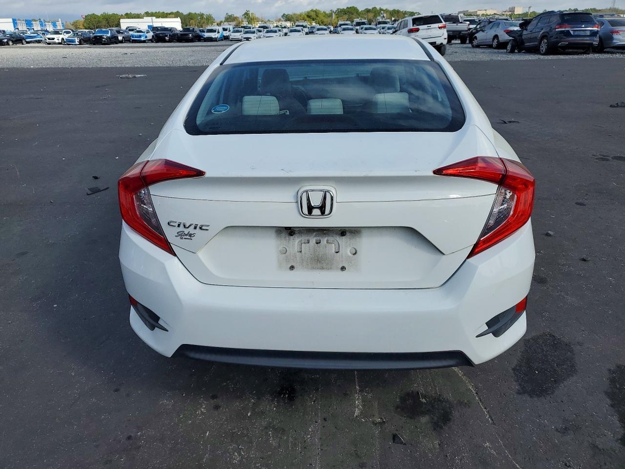 2016 HONDA CIVIC LX photo 6