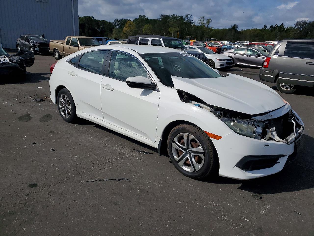 2016 HONDA CIVIC LX photo 4