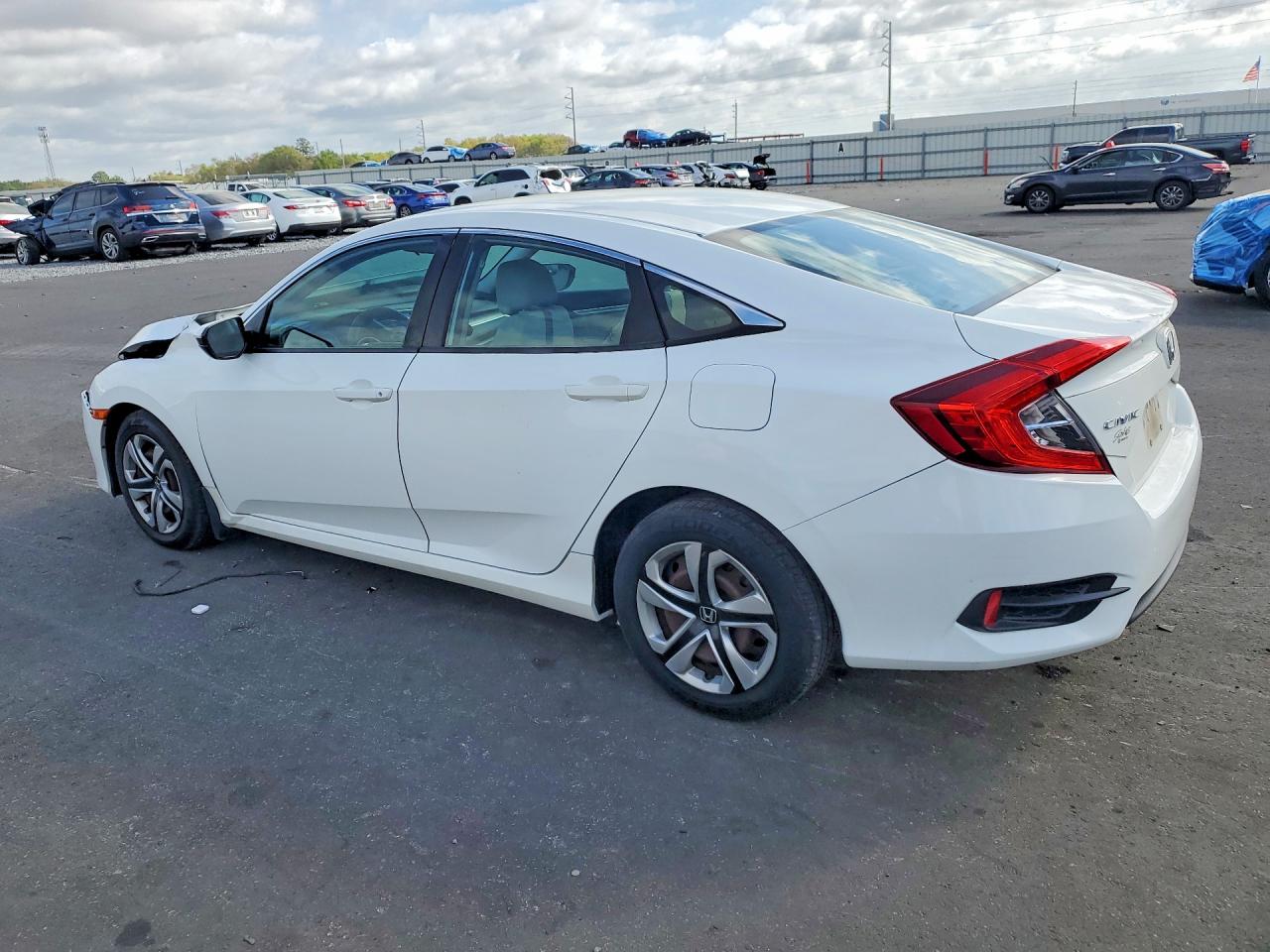 2016 HONDA CIVIC LX photo 2