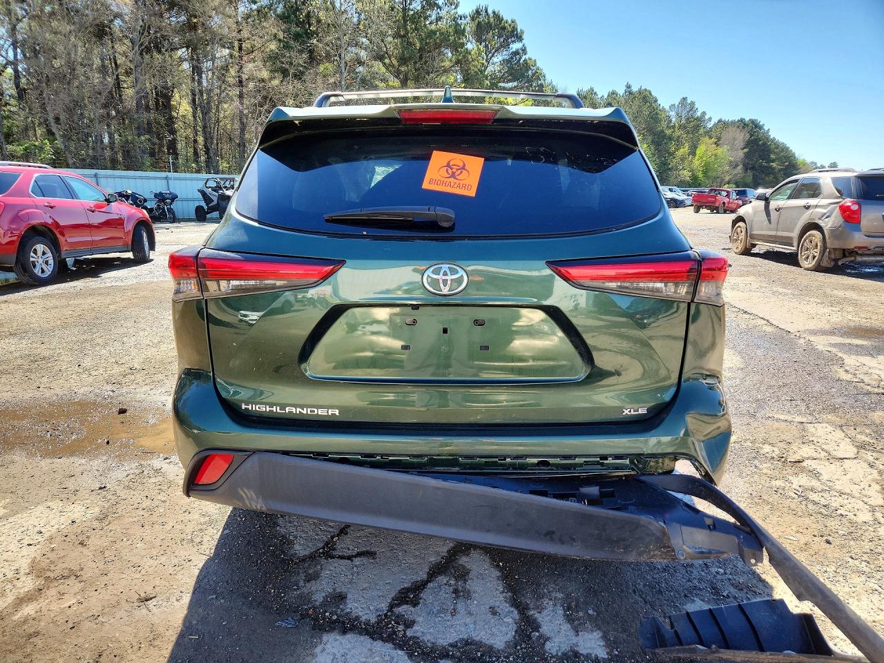2023 TOYOTA HIGHLANDER XLE photo 16