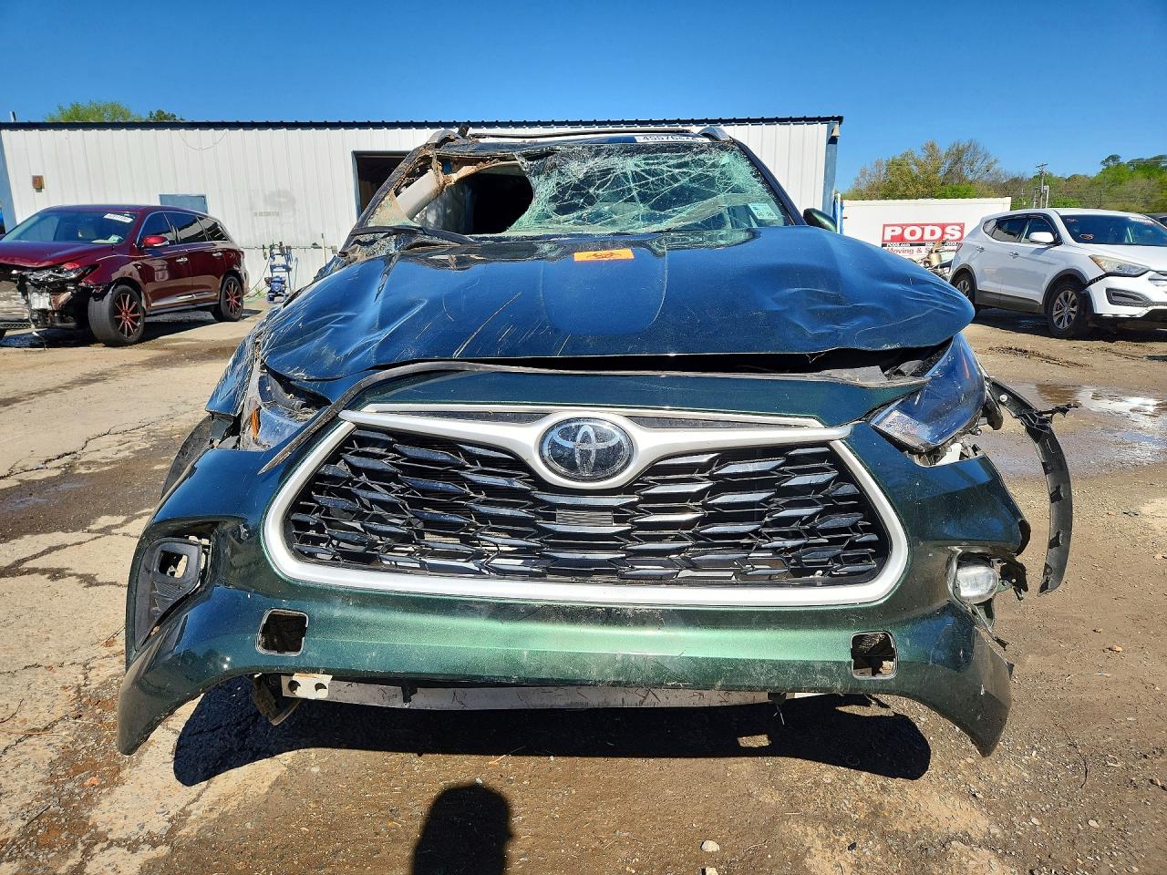 2023 TOYOTA HIGHLANDER XLE photo 13