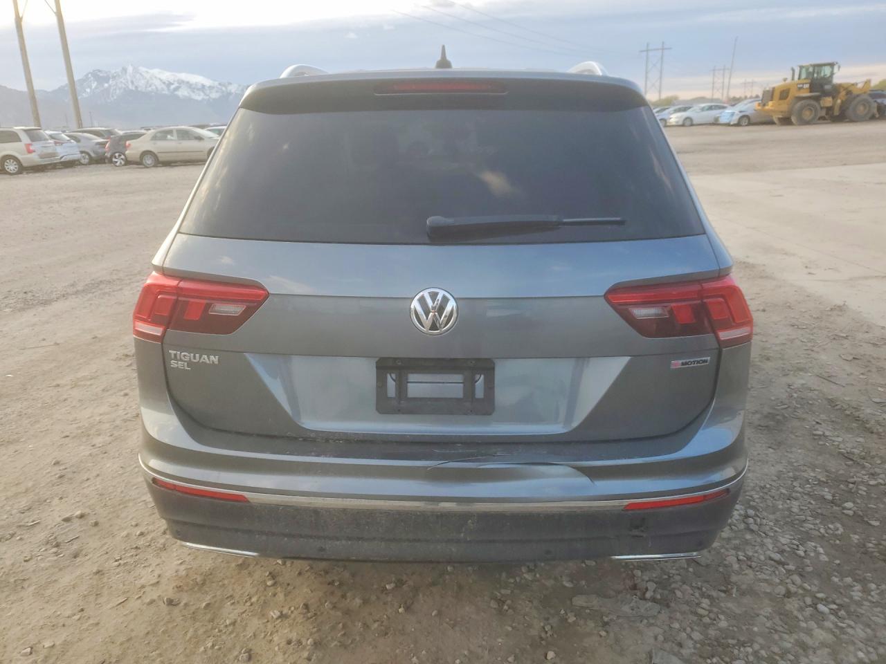 2020 VOLKSWAGEN TIGUAN SE photo 6