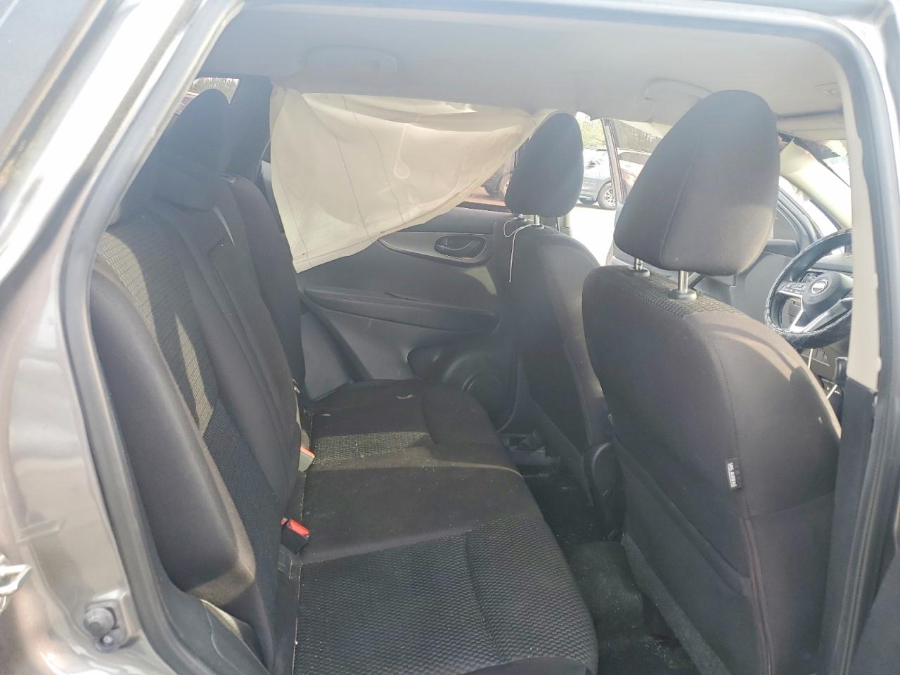 2019 NISSAN ROGUE SPORT S photo 19