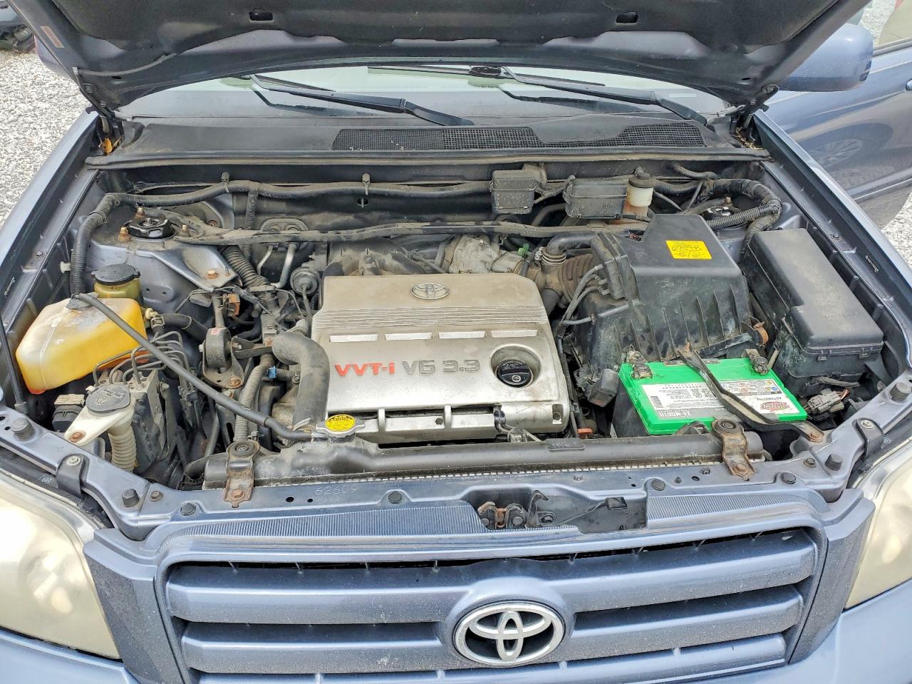 2004 TOYOTA HIGHLANDER LIMITED photo 12