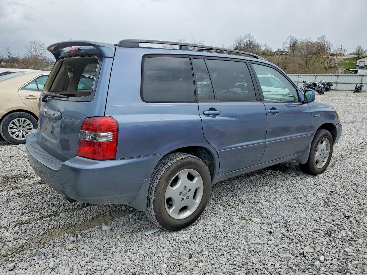 2004 TOYOTA HIGHLANDER LIMITED photo 3