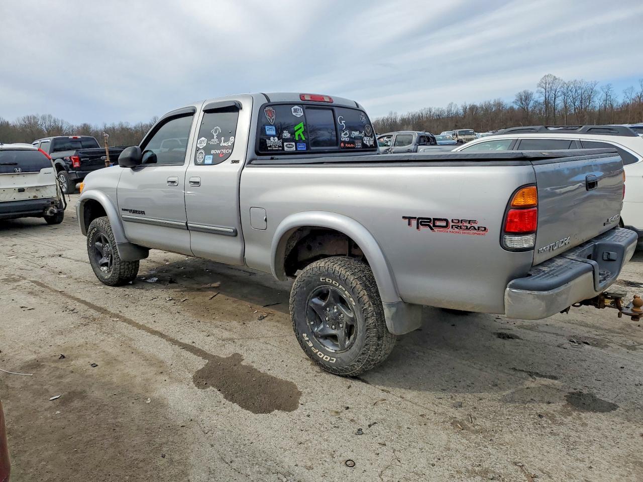 2003 TOYOTA TUNDRA SR5 photo 2
