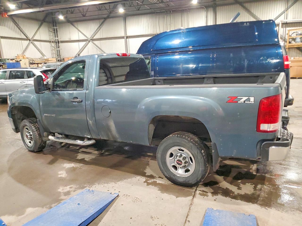 2010 GMC SIERRA C2500 HEAVY DUTY photo 2
