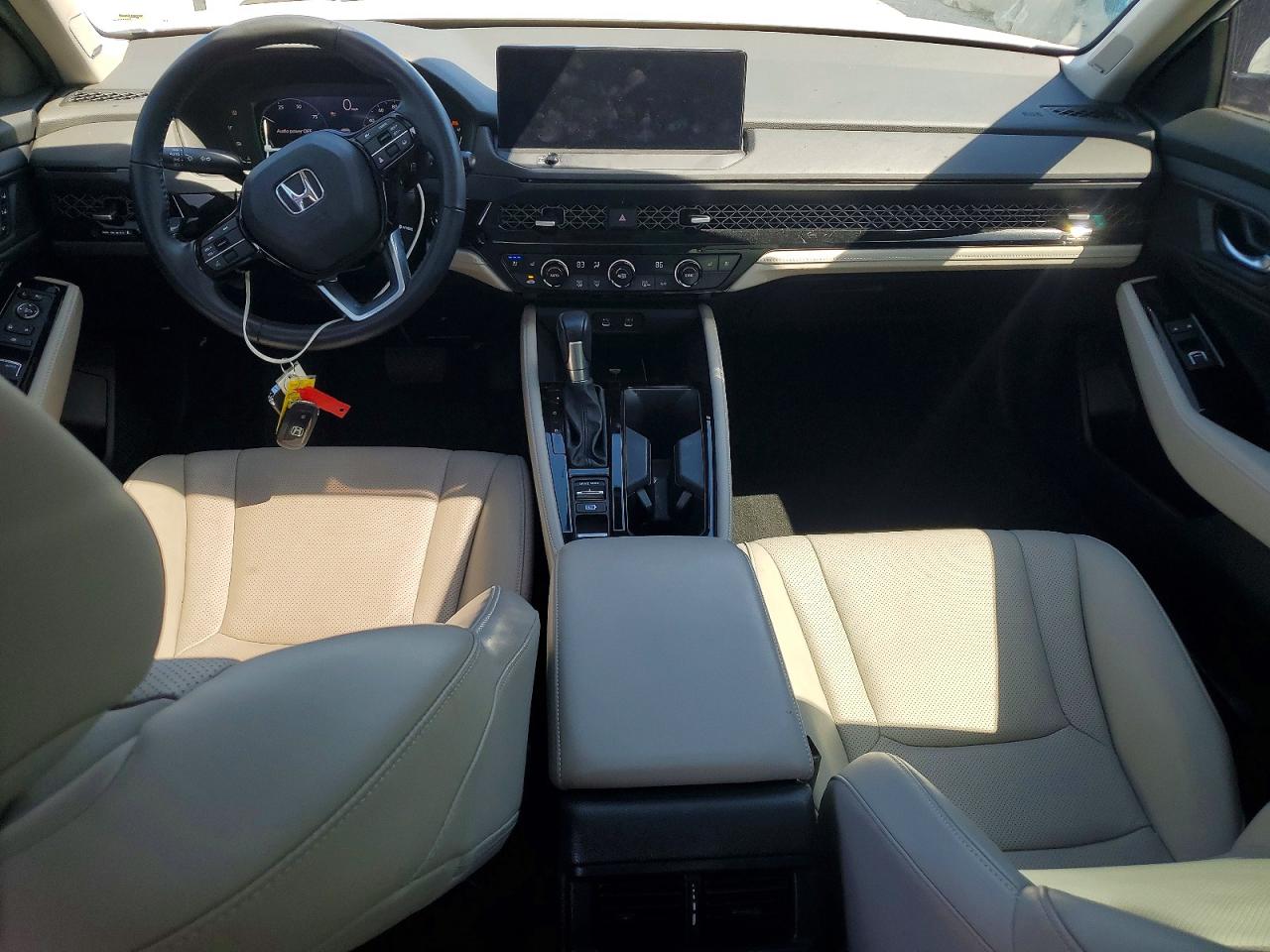 2024 HONDA ACCORD TOURING HYBRID photo 8