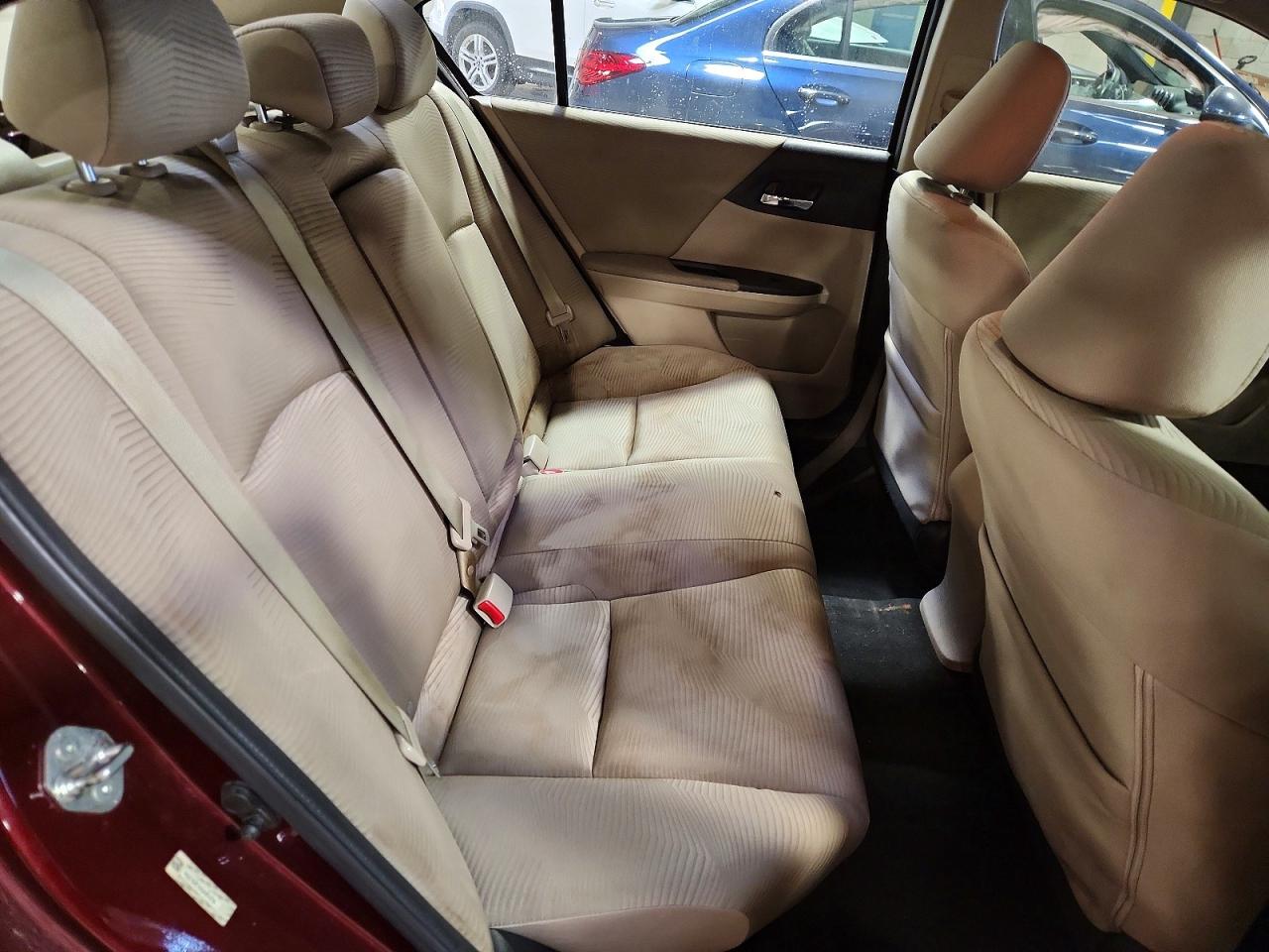 2014 HONDA ACCORD LX photo 19