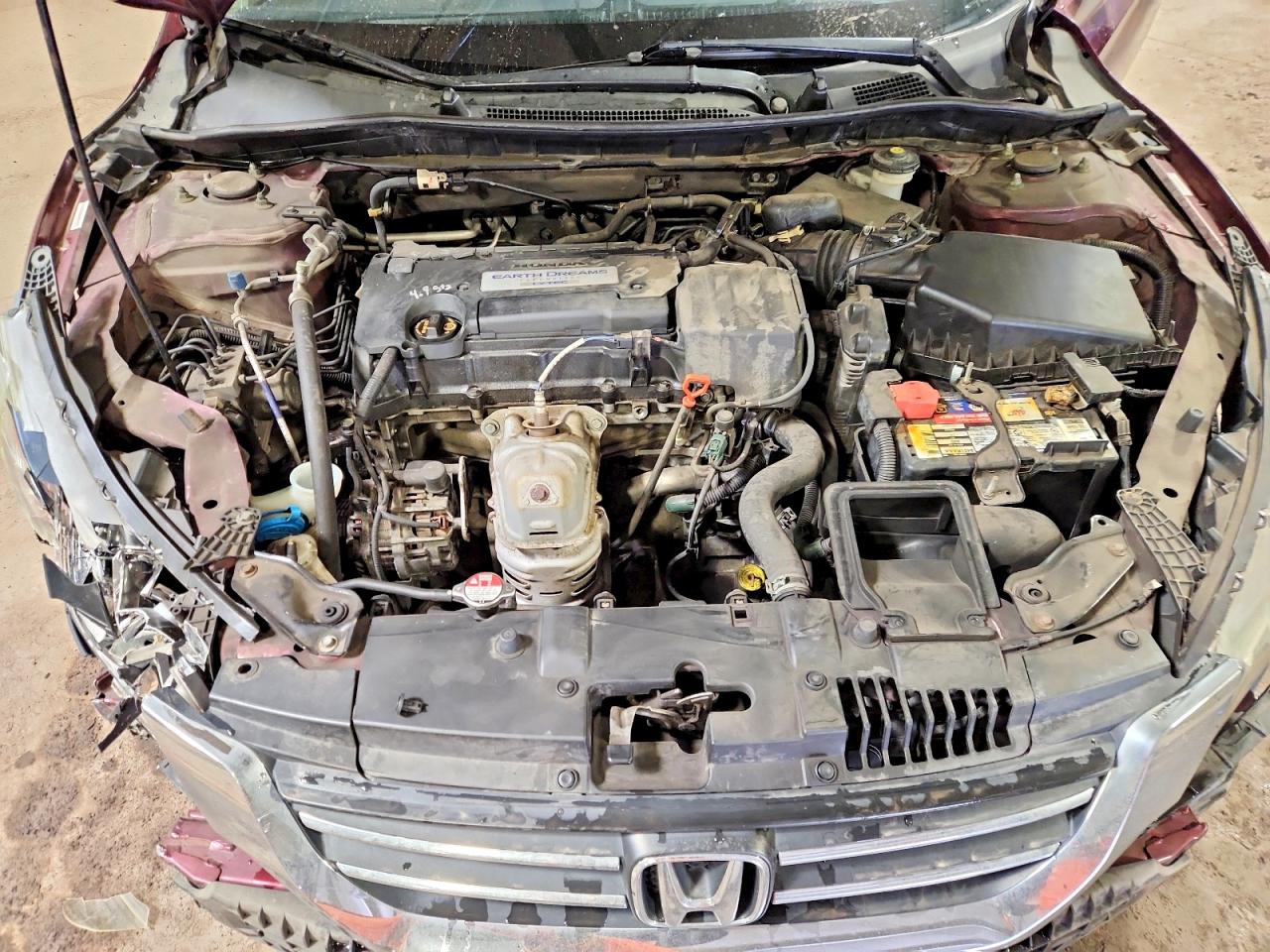 2014 HONDA ACCORD LX photo 21
