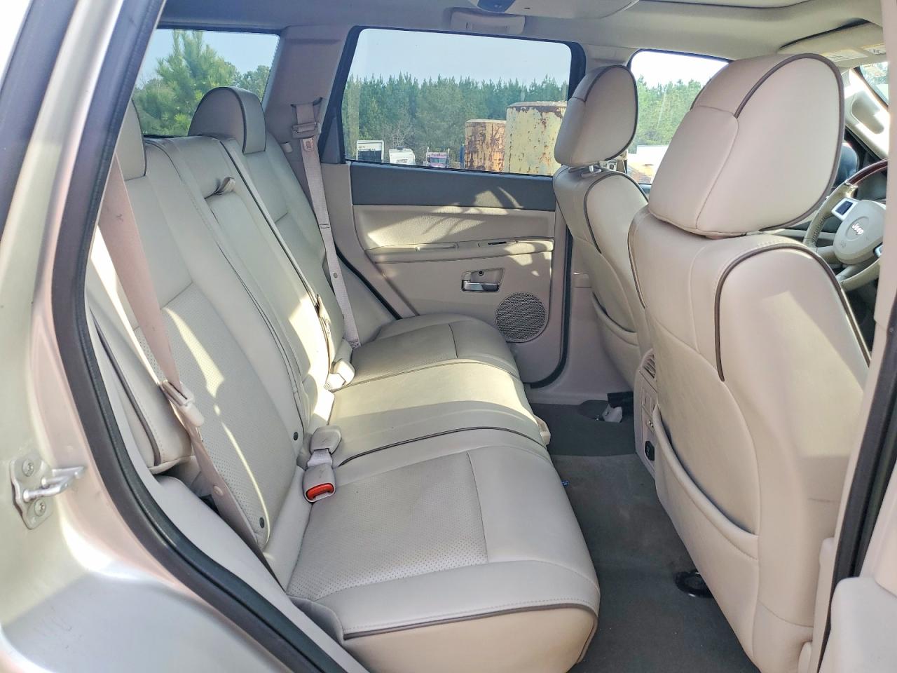 2009 JEEP GRAND CHEROKEE OVERLAND photo 19
