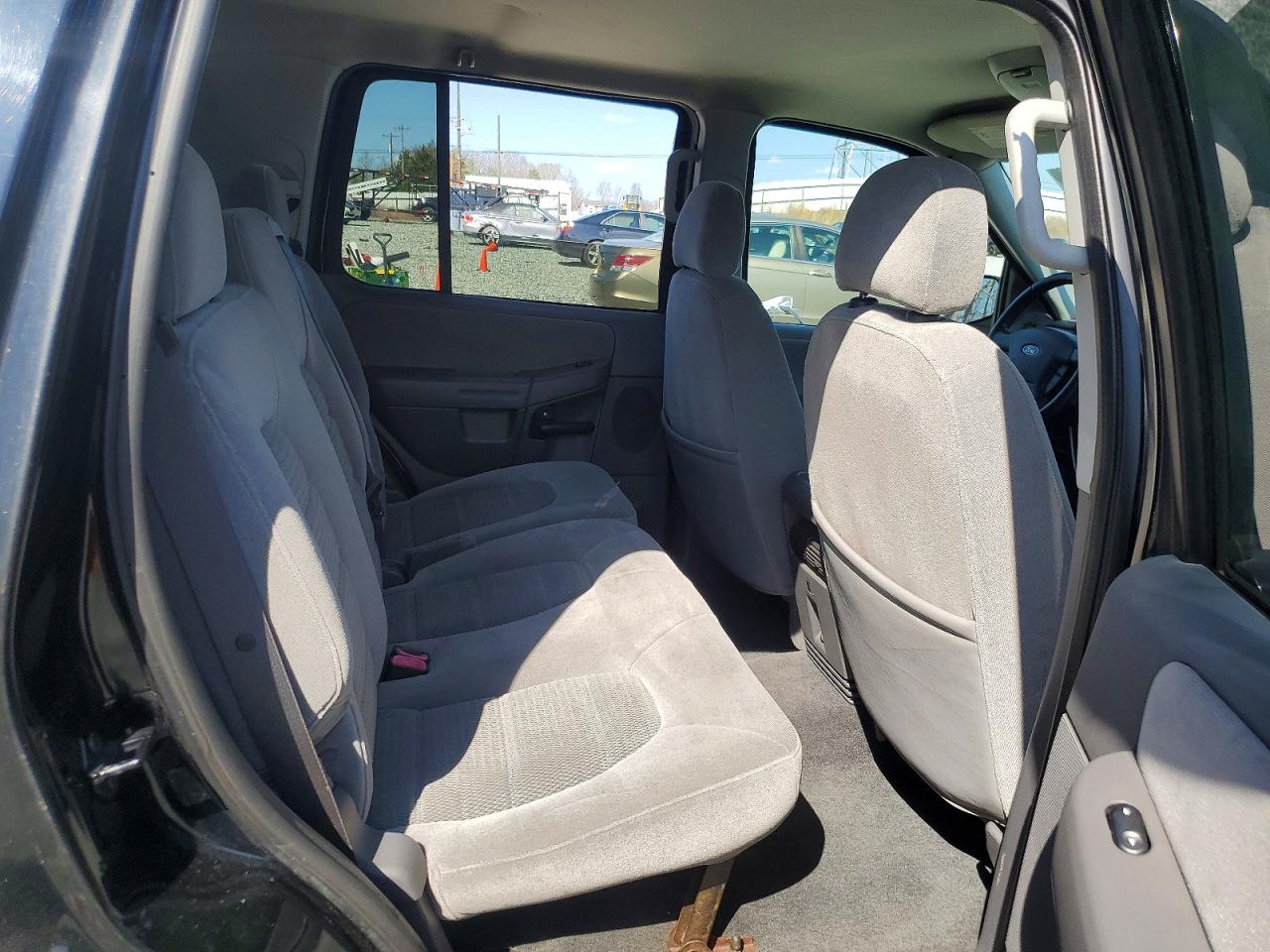 2005 FORD EXPLORER XLT photo 11