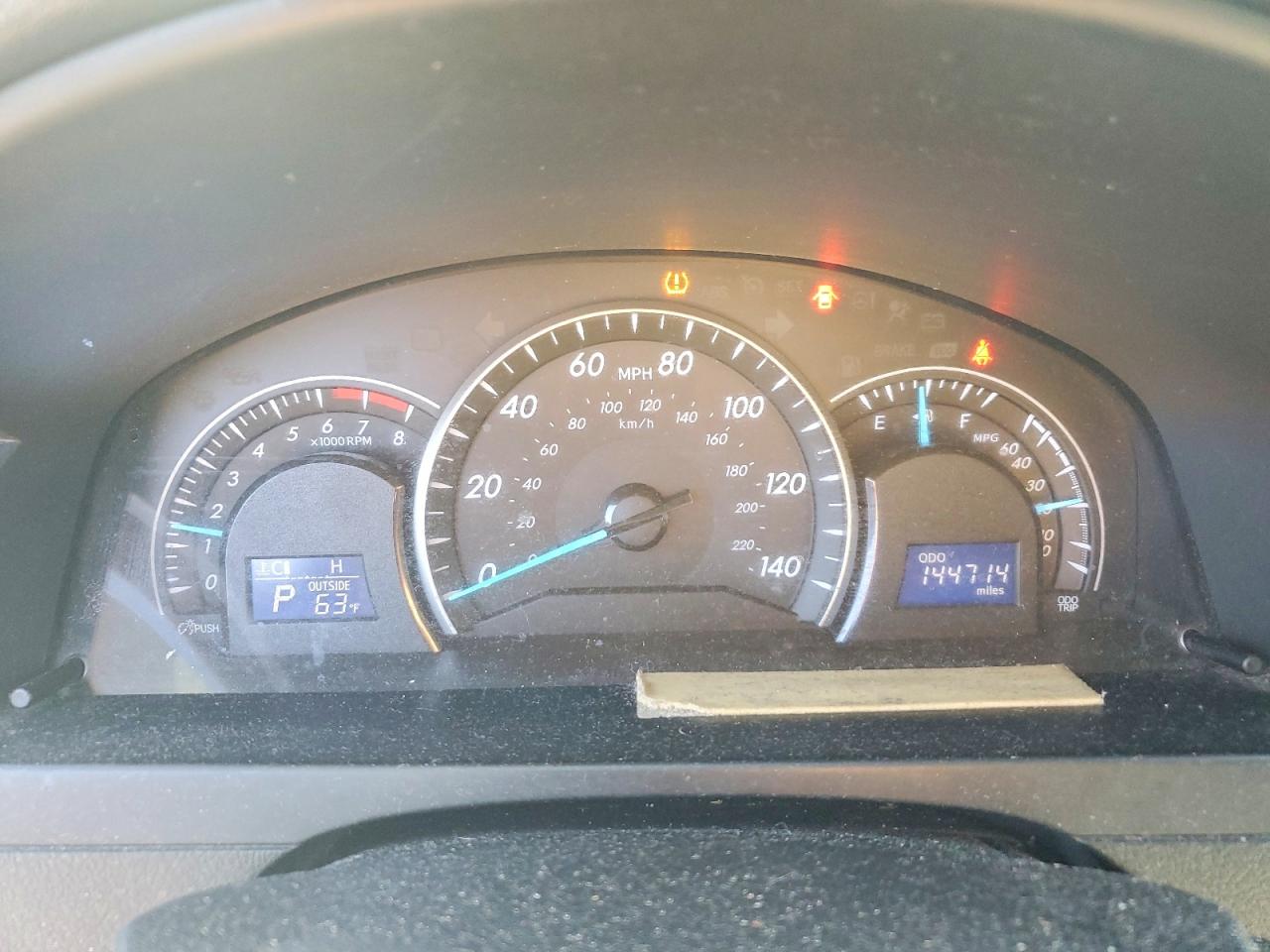 2012 TOYOTA CAMRY LE photo 17