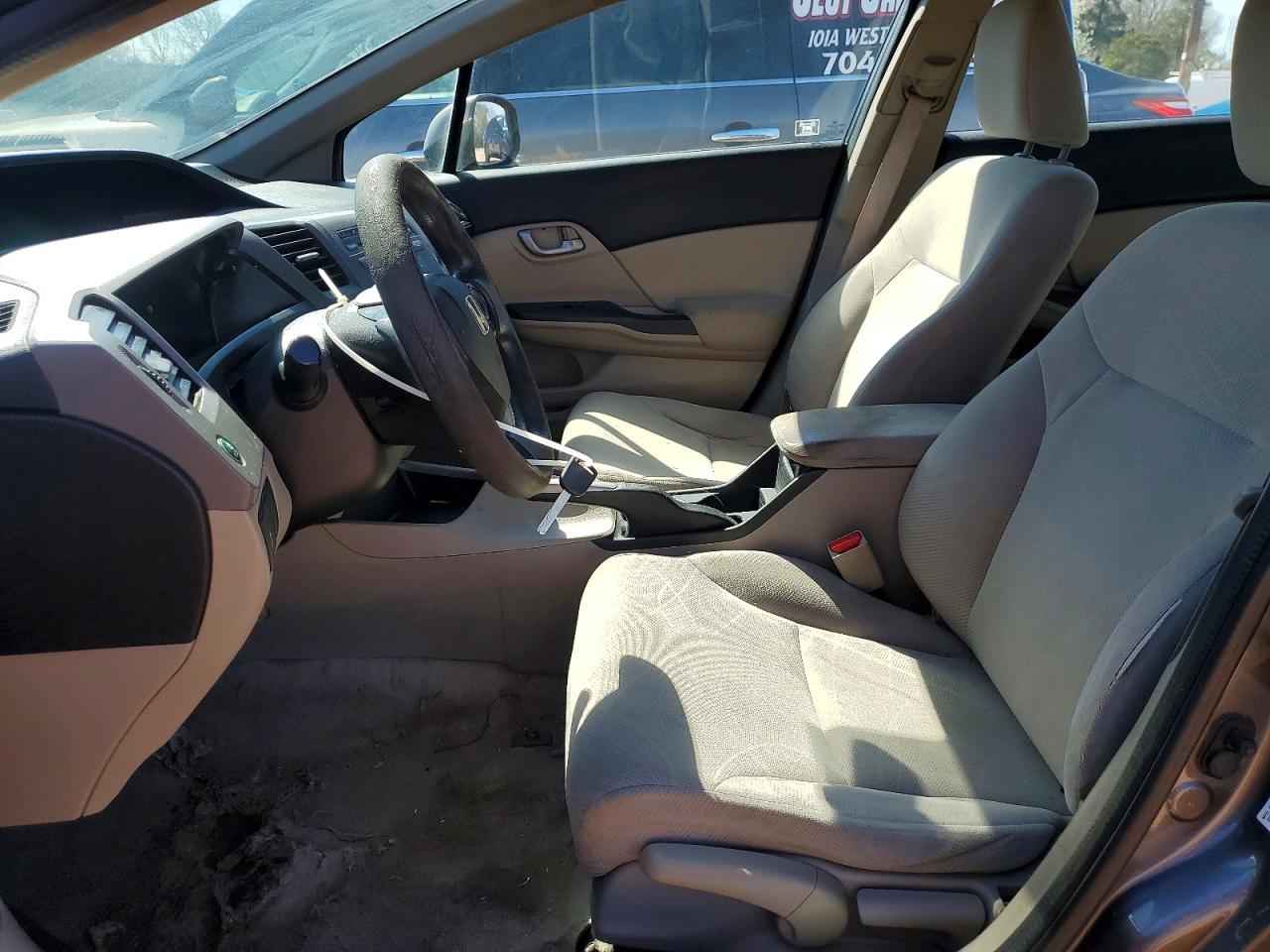 2012 HONDA CIVIC LX photo 7