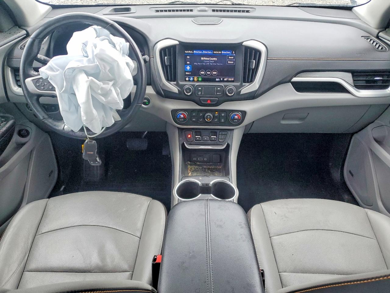 2020 GMC TERRAIN SLT photo 8