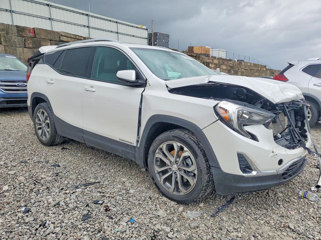 2020 GMC TERRAIN SLT photo 4
