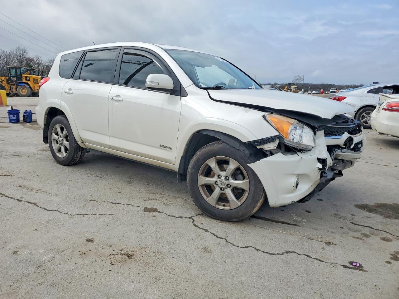 2010 TOYOTA RAV4 LIMITED photo 4