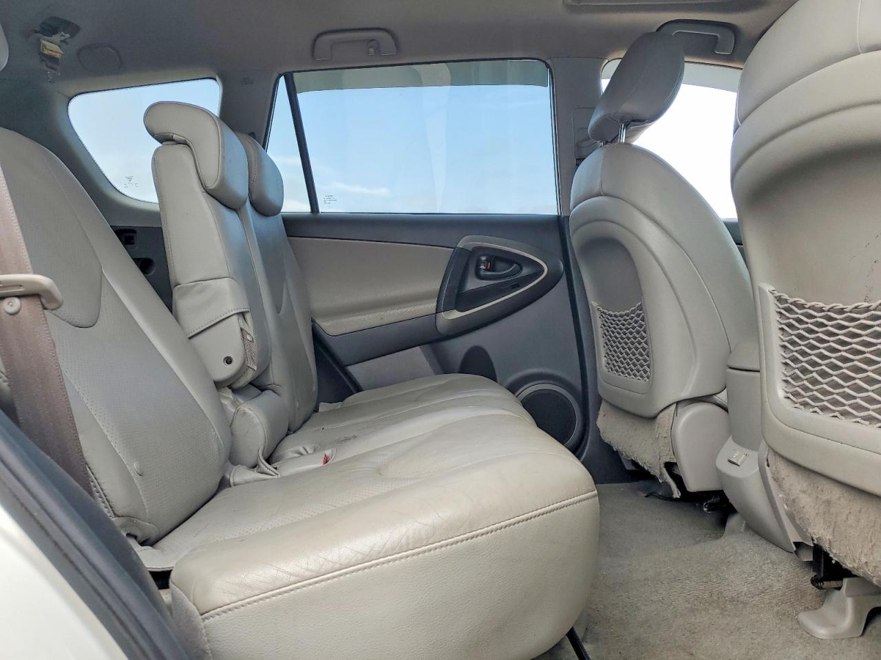 2010 TOYOTA RAV4 LIMITED photo 11