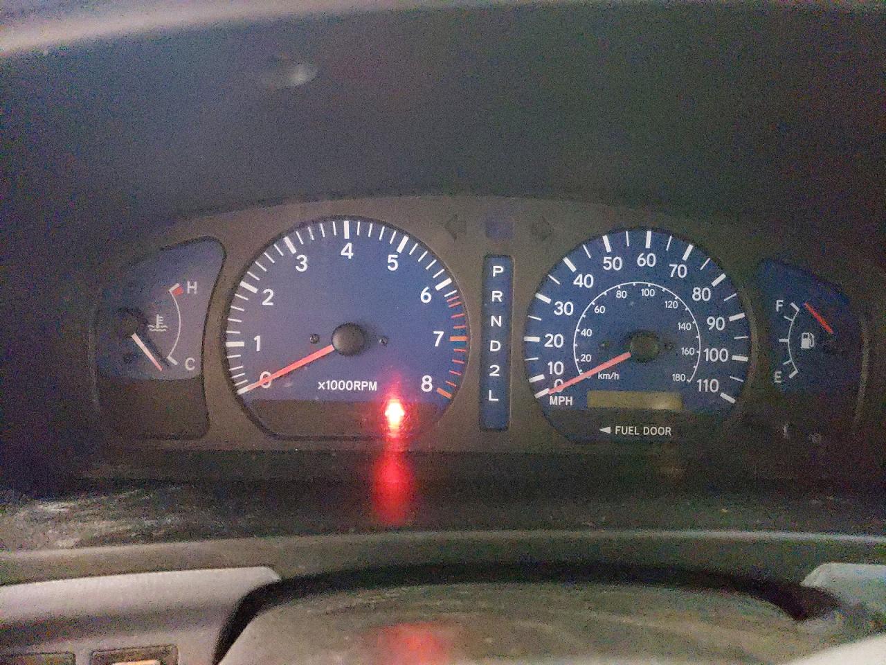 2002 TOYOTA SIENNA XLE photo 25