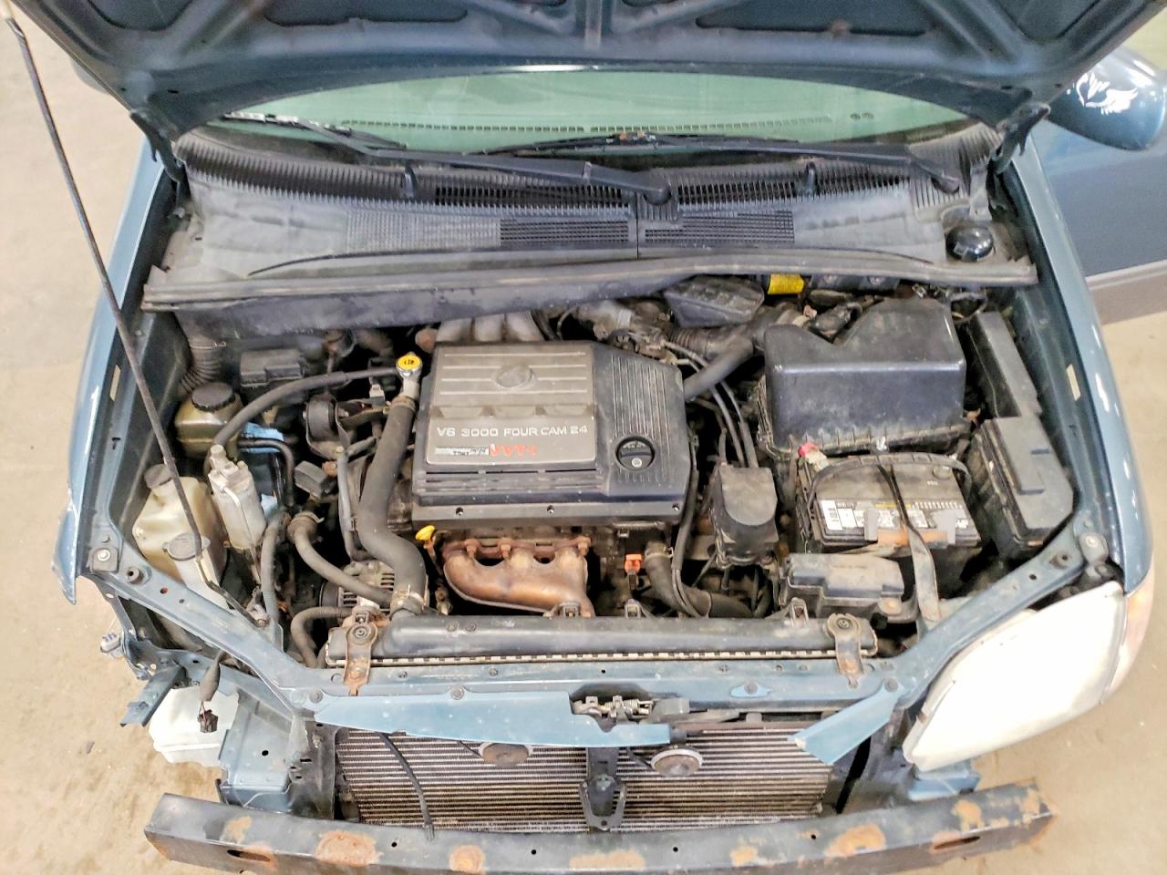 2002 TOYOTA SIENNA XLE photo 34