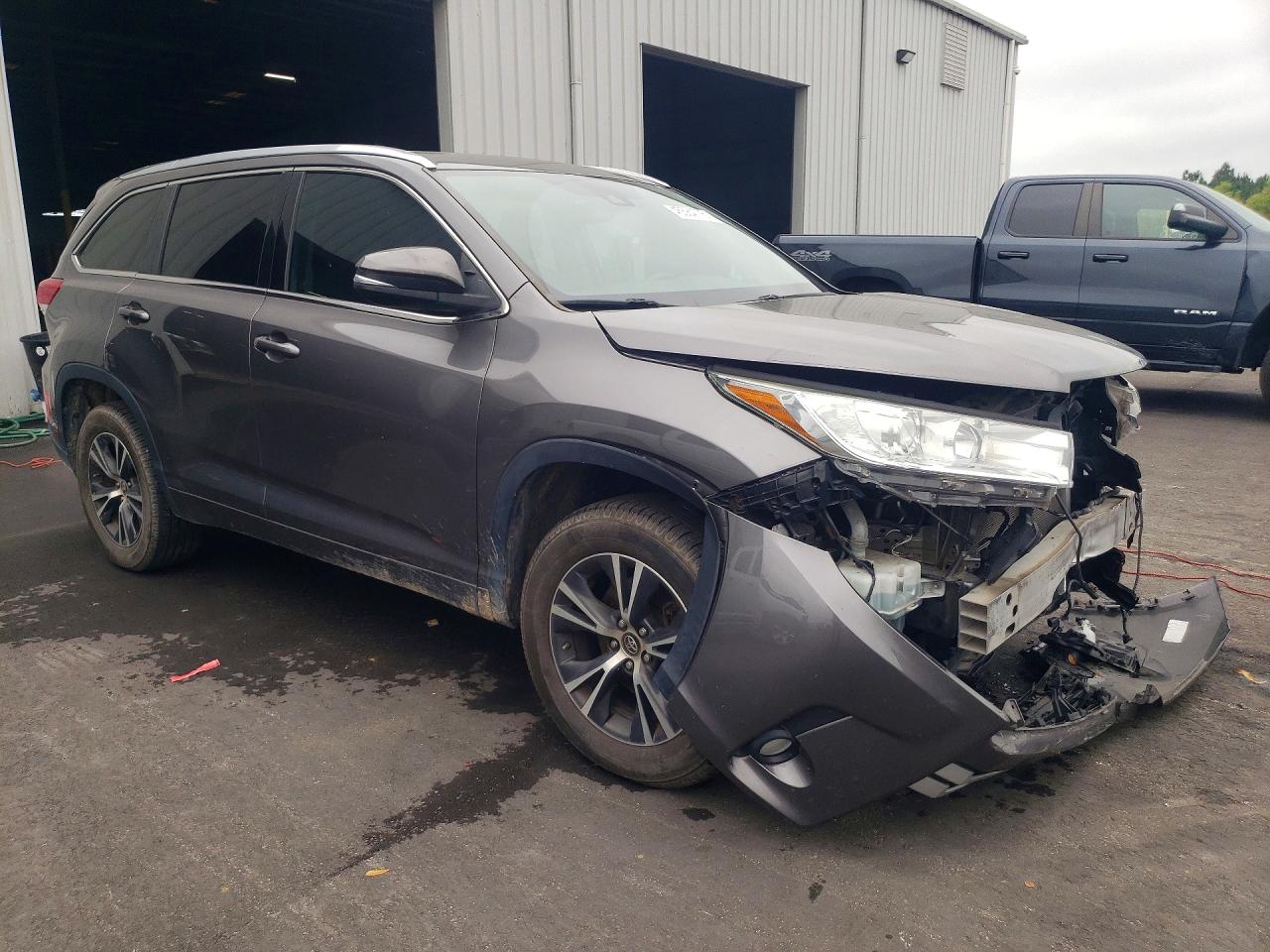 2018 TOYOTA HIGHLANDER XLE photo 7