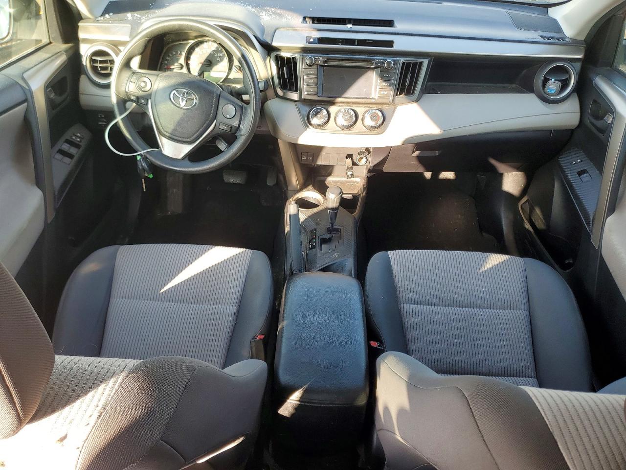 2014 TOYOTA RAV4 LE photo 15