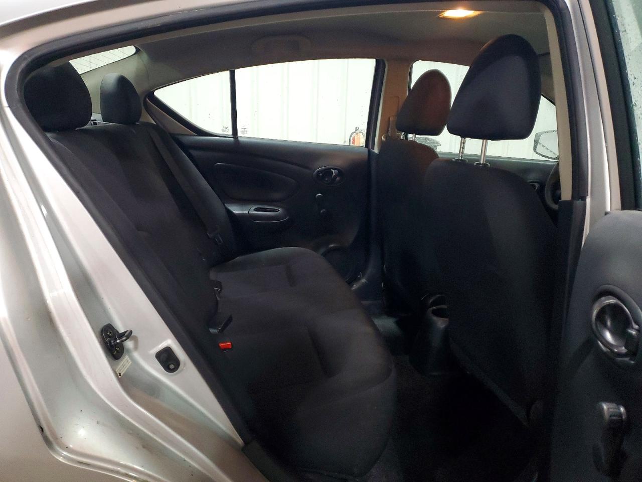 2019 NISSAN VERSA S PLUS photo 19