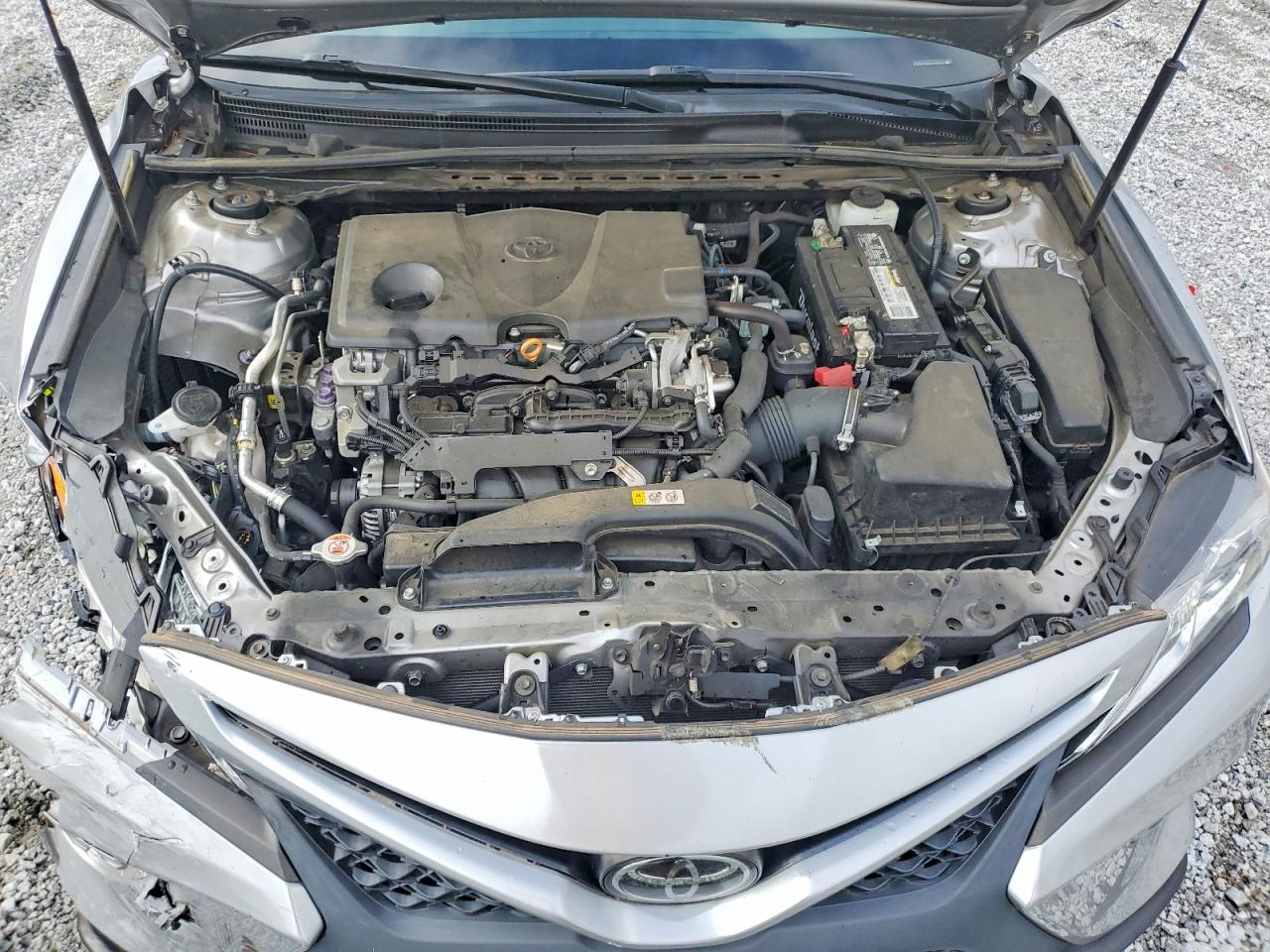 2019 TOYOTA CAMRY SE photo 11