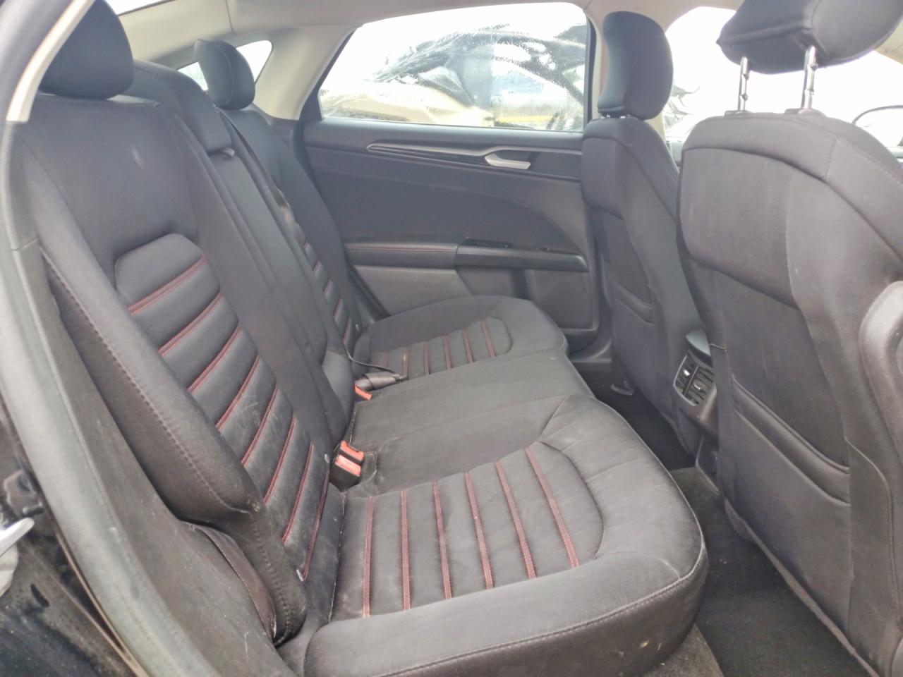 2016 FORD FUSION SE photo 28