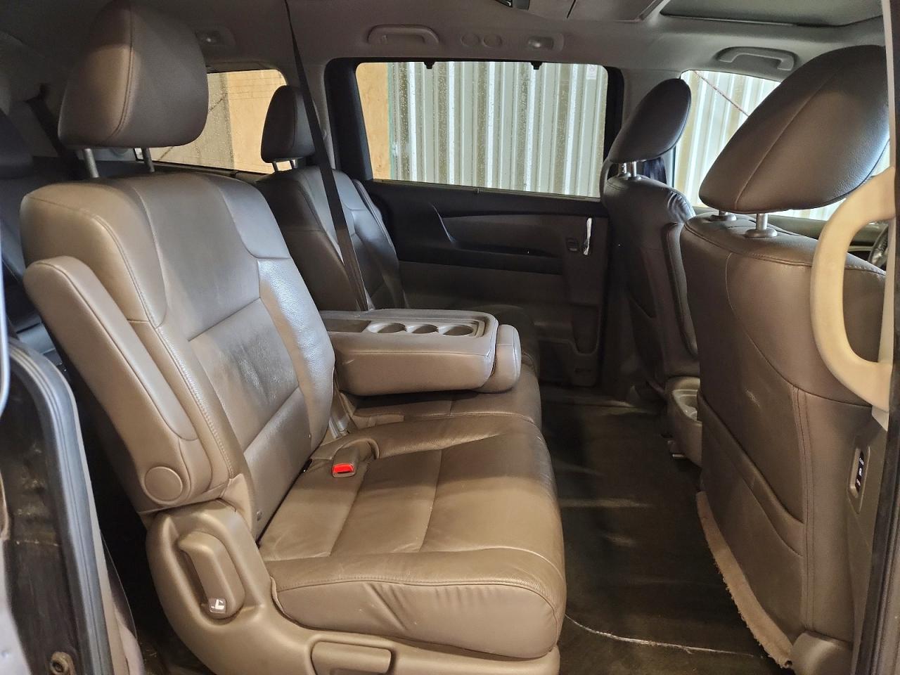 2016 HONDA ODYSSEY TOURING photo 11