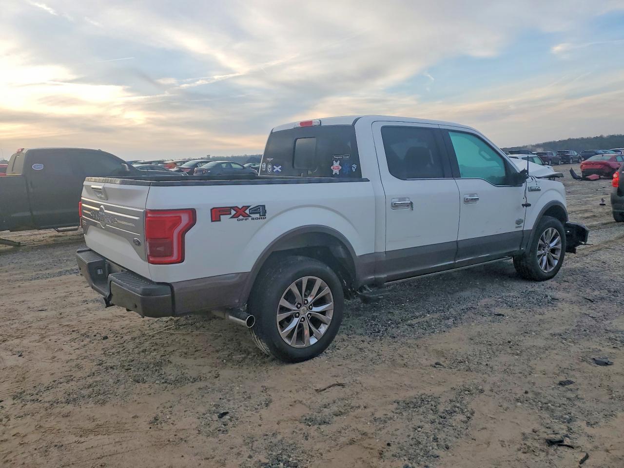 2017 FORD F150 SUPERCREW photo 5