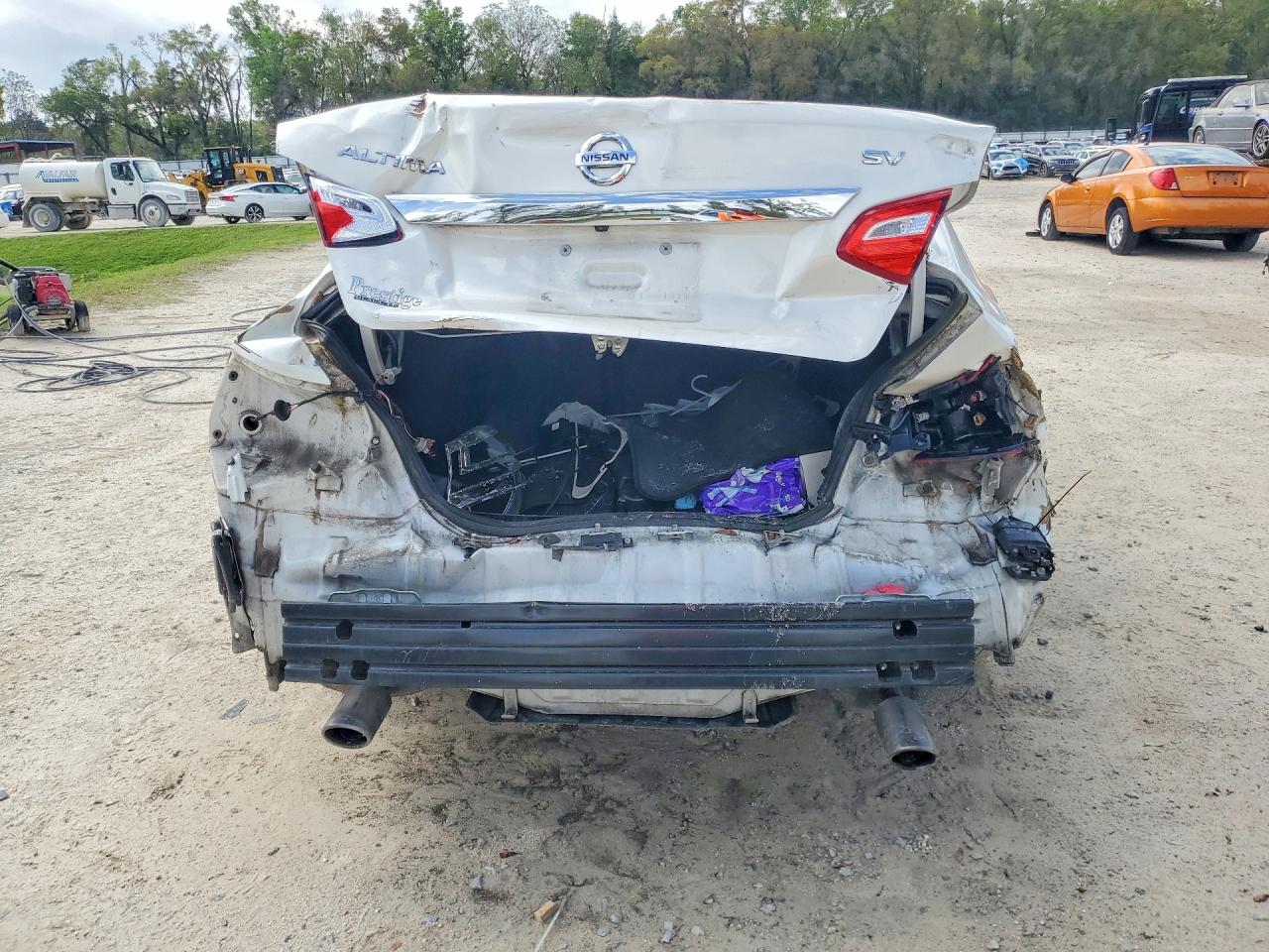 2017 NISSAN ALTIMA 2.5 SV photo 16
