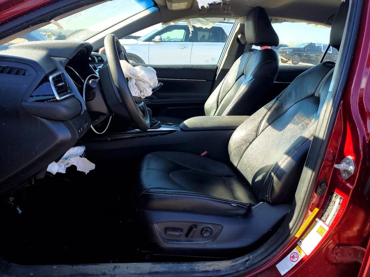 2018 TOYOTA CAMRY LE photo 7