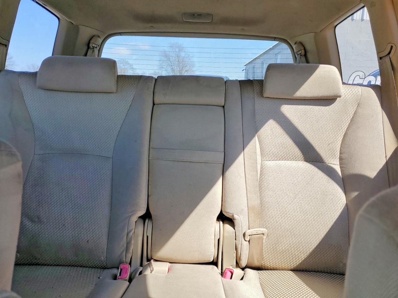 2007 TOYOTA HIGHLANDER BASE photo 28