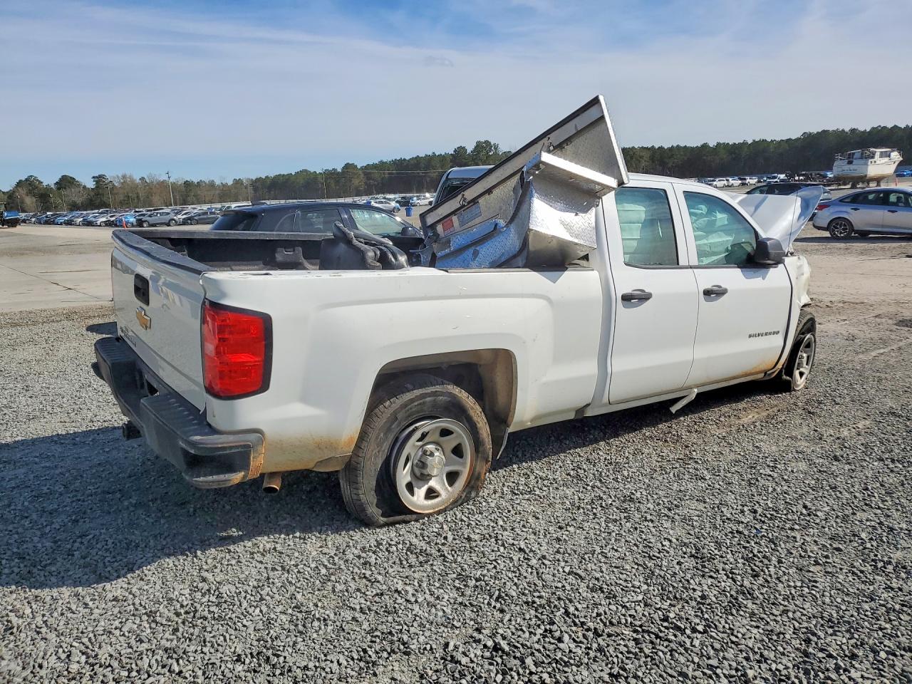 2017 CHEVROLET SILVERADO C1500 photo 5