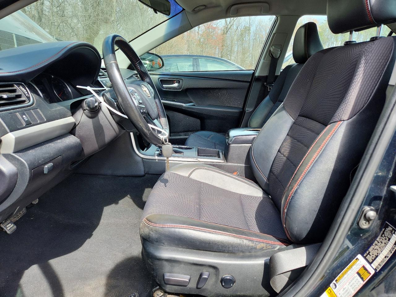 2016 TOYOTA CAMRY SE photo 7