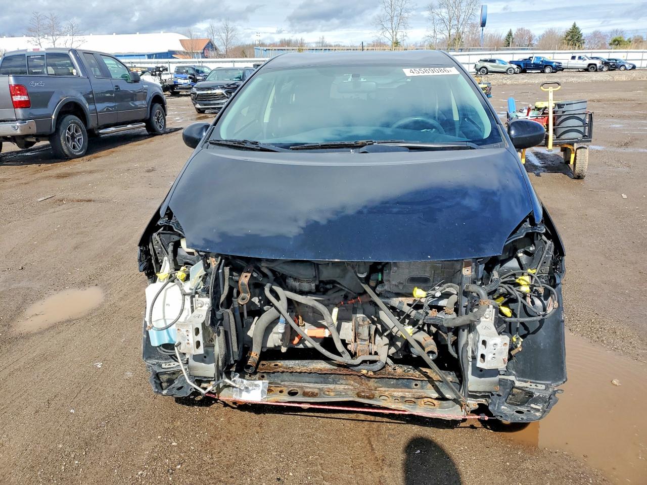 2013 TOYOTA PRIUS TWO photo 5