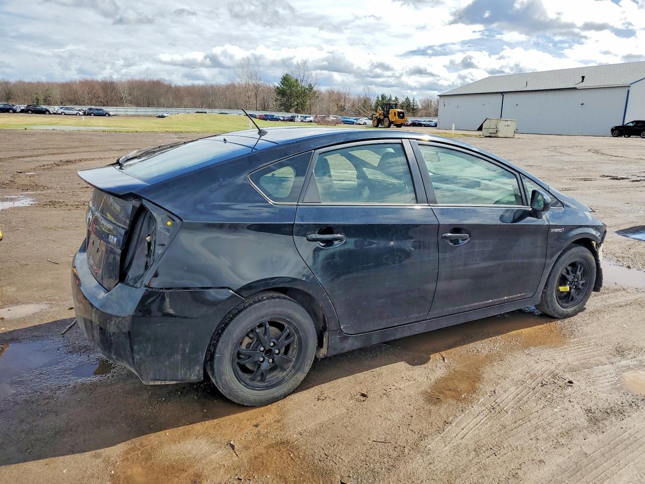 2013 TOYOTA PRIUS TWO photo 3