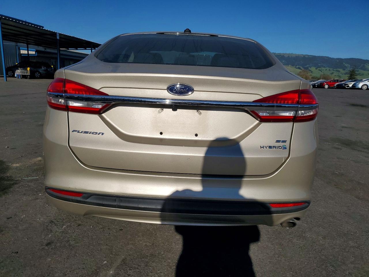 2017 FORD FUSION SE HYBRID photo 6