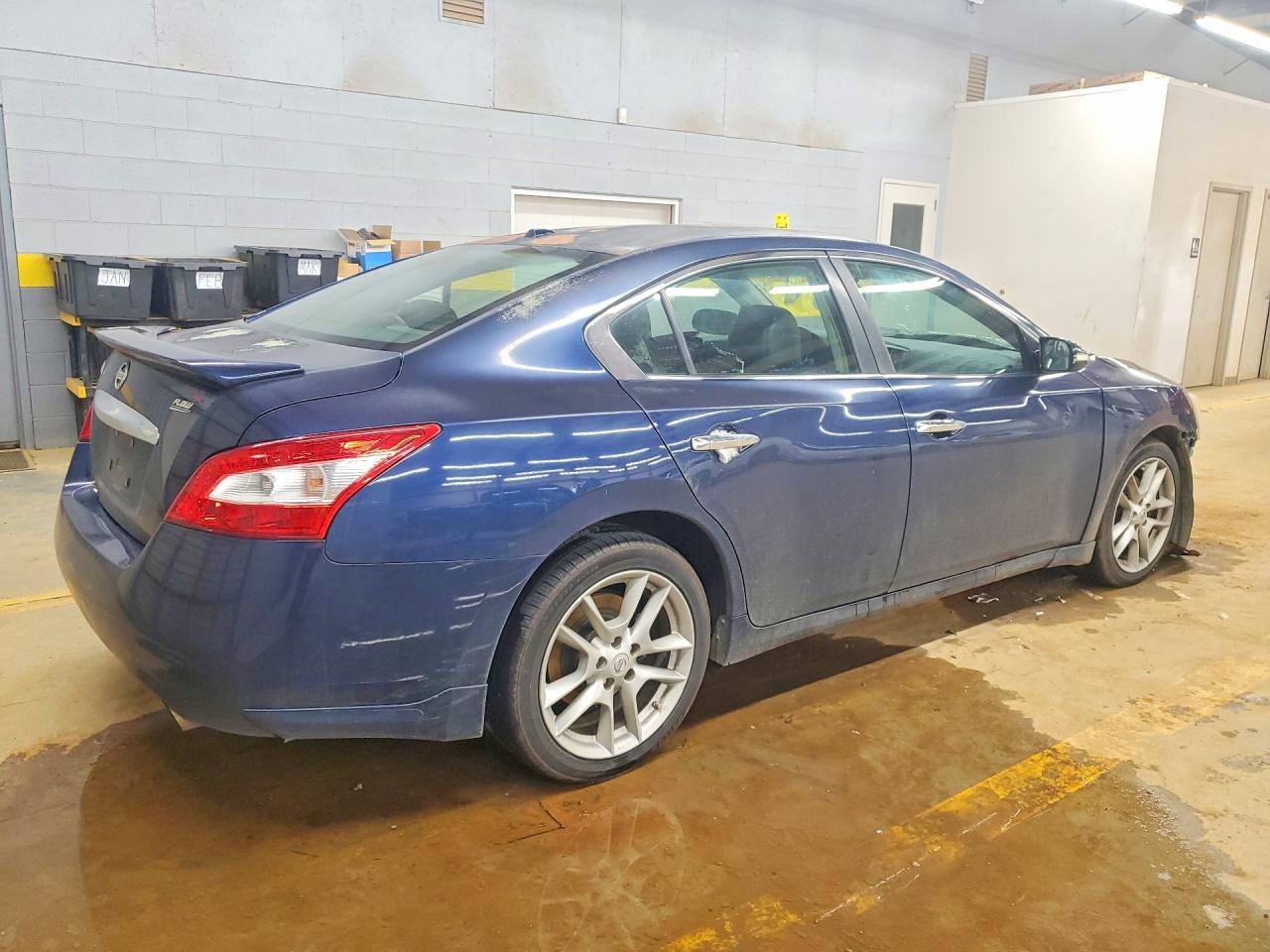2010 NISSAN MAXIMA 3.5 S photo 3
