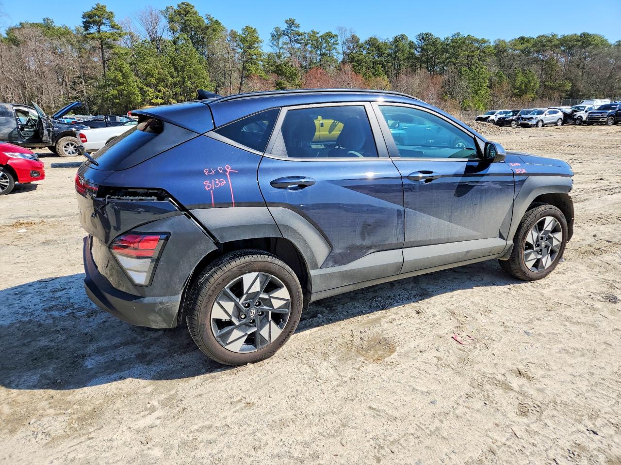 2025 HYUNDAI KONA SEL photo 5